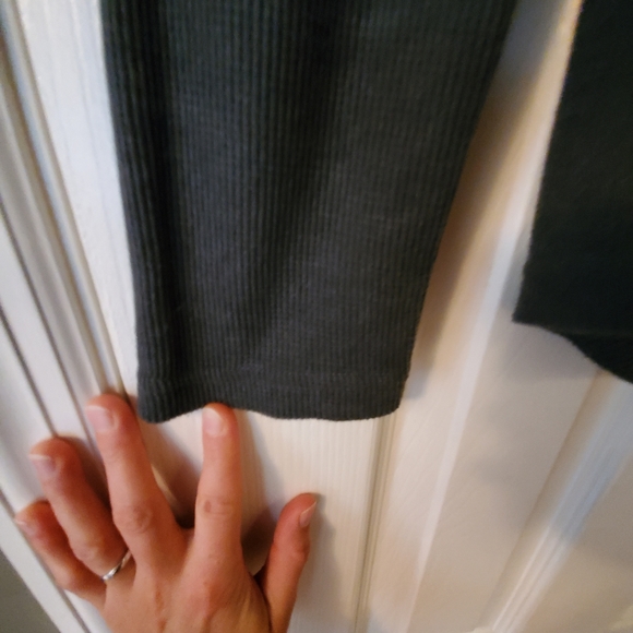 Eddie Bauer thermal long sleeve tee - Picture 2 of 4